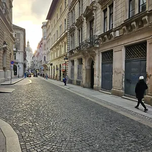 Walkway Deluxe , Budapest Ungarn