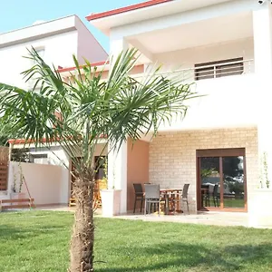Valerie , Nikiti (Sithonia) Griechenland